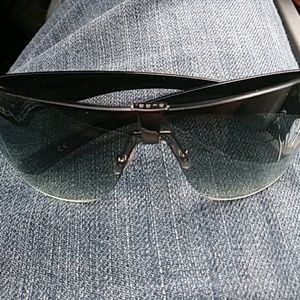 Meet your Posher, Kaymen